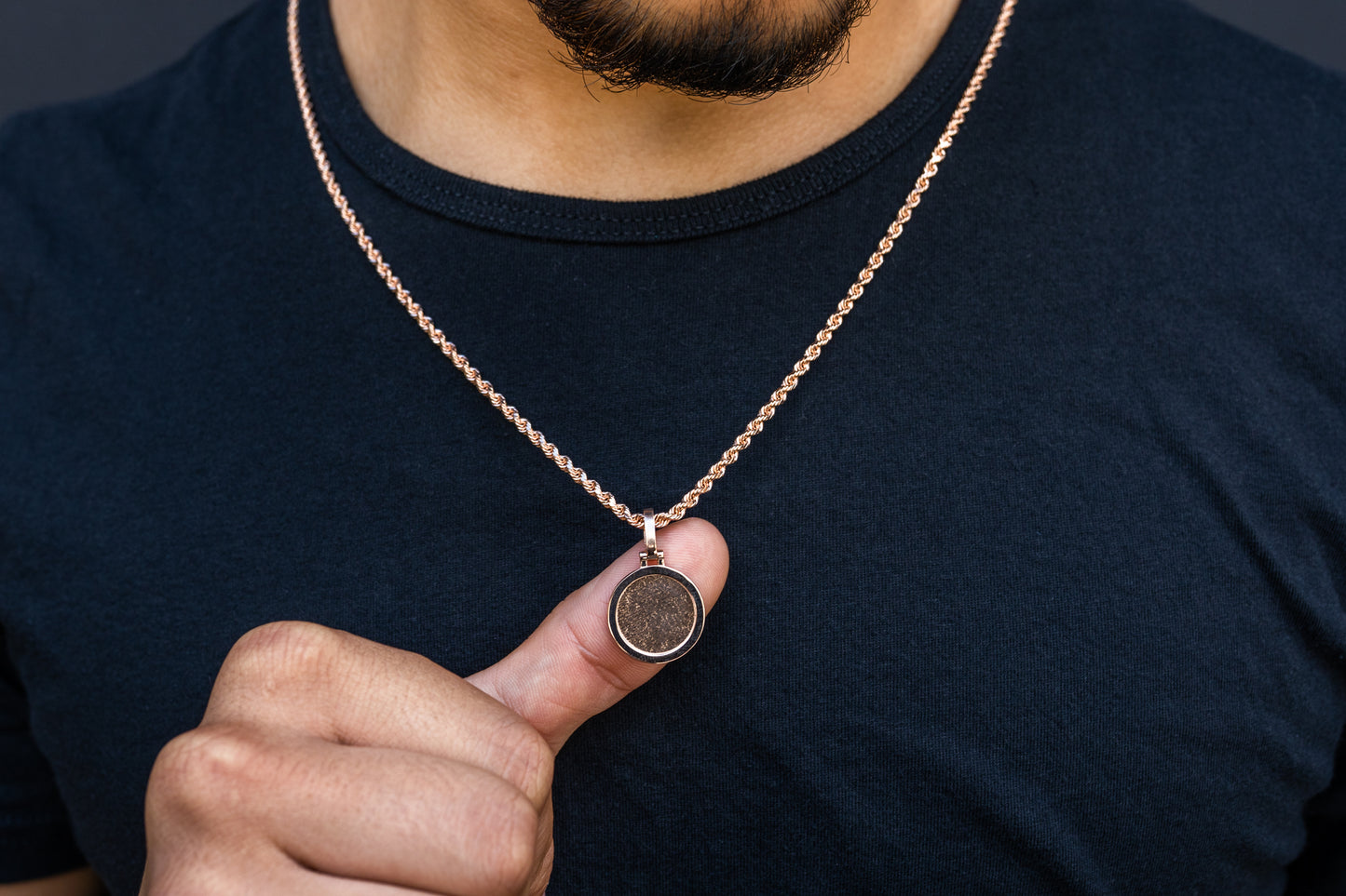 10k Solid Rose Gold Circle Picture Pendant Micro